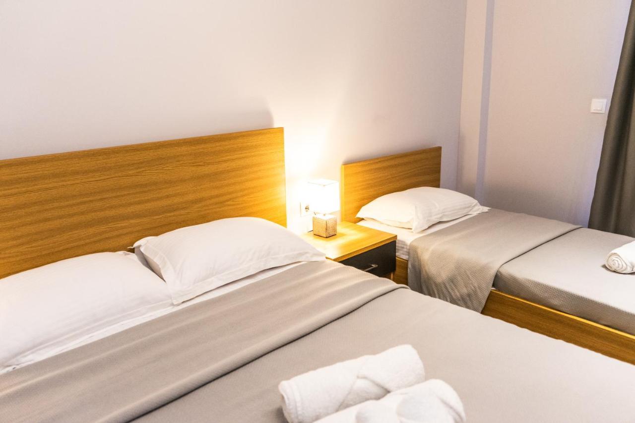 Cynthia Aparthotel Vrasná Eksteriør bilde